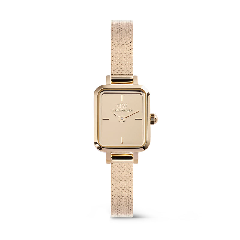 ساعة دانيال ولينغتون مستطيلة أنيقة بلون روز جولد